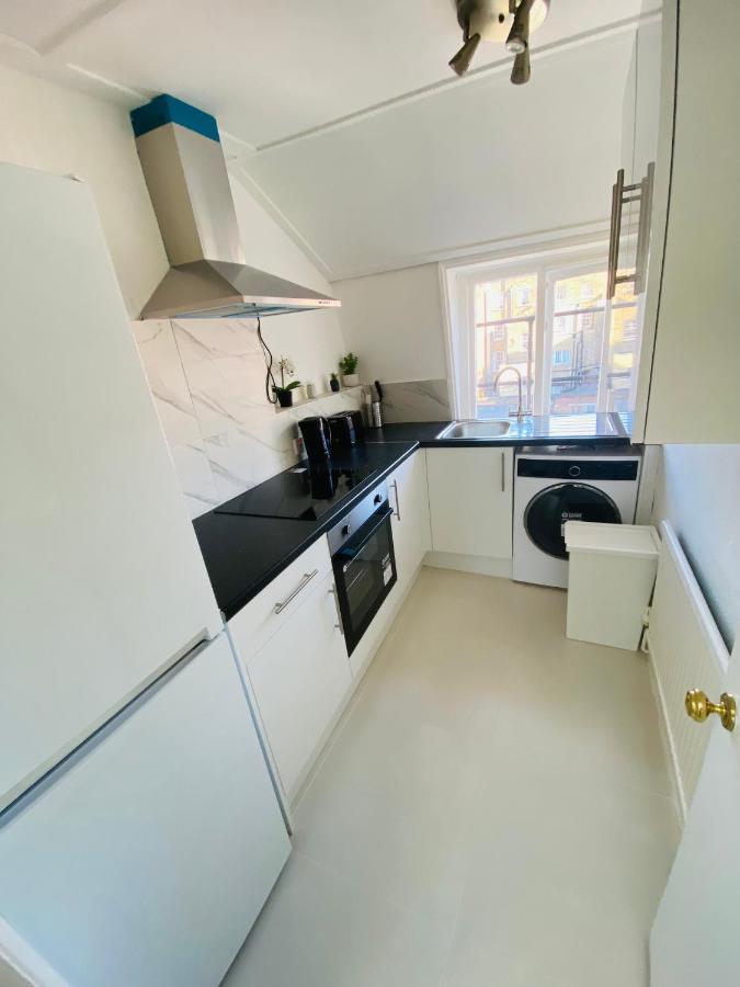 Modern 1 bedroom flat in Paddington London Eksteriør billede